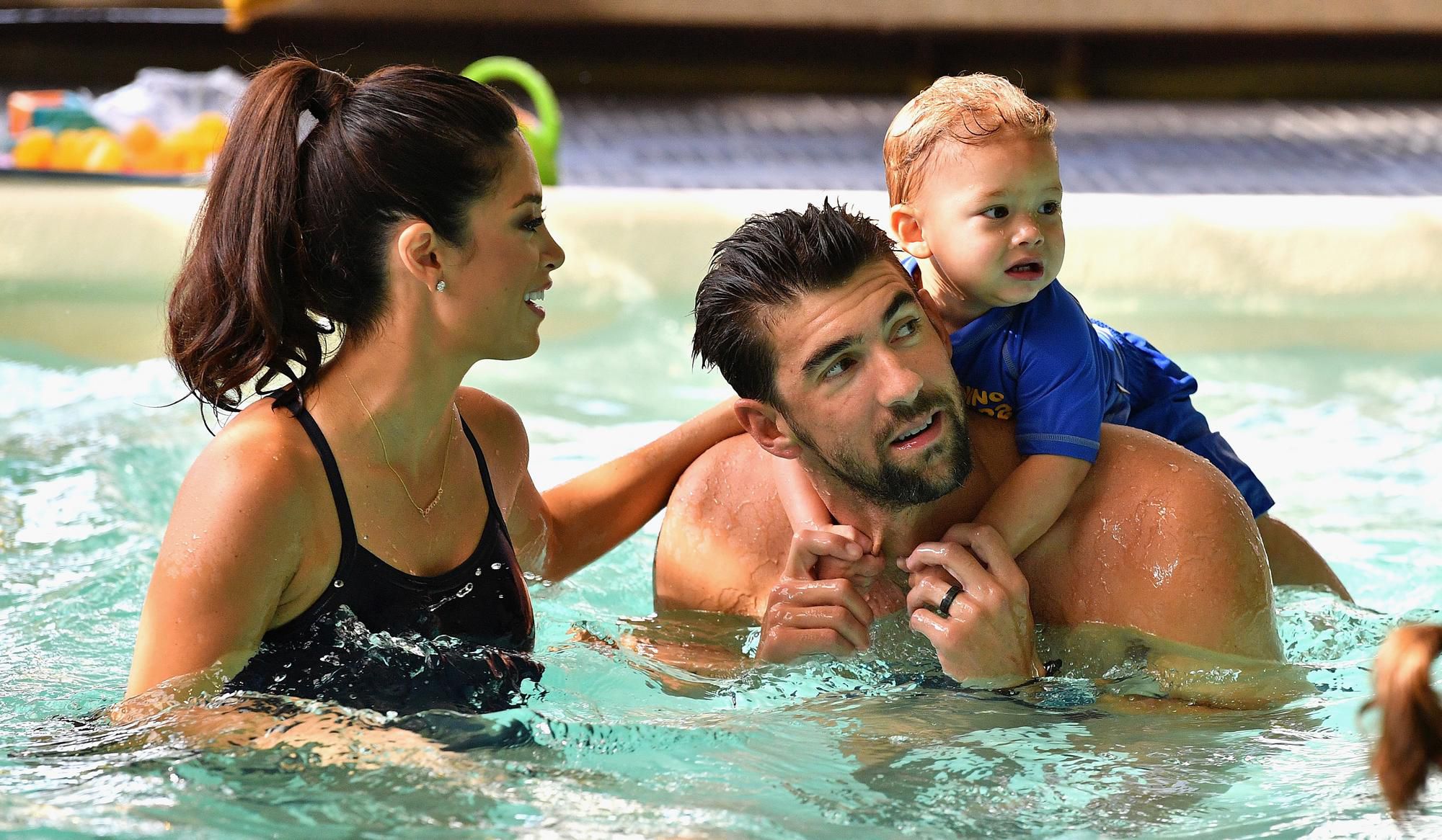 Michaela Phelps sa teší zo života i svojho prvorodeného syna Boomera. S manželkou Nicole čakajú ďalší prírastok do rodiny.