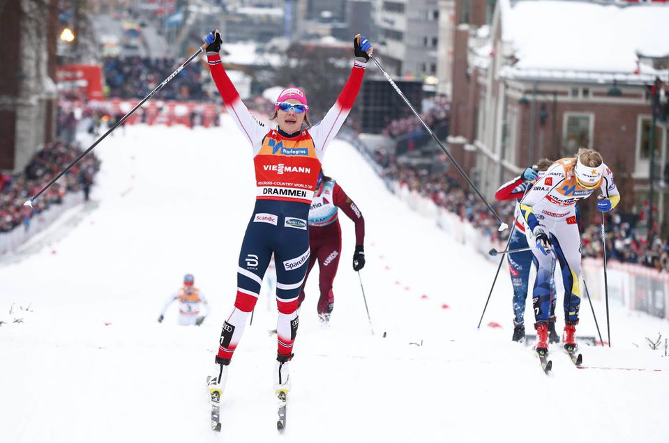 Nórska bežkyňa na lyžiach Maiken Caspersenová Fallaová