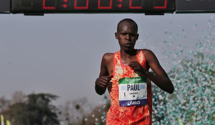 Keňan Lonyangata obhájil prvenstvo na parížskom maratóne