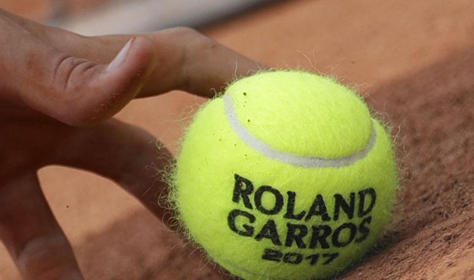 Tenisová loptička Roland Garros 2017