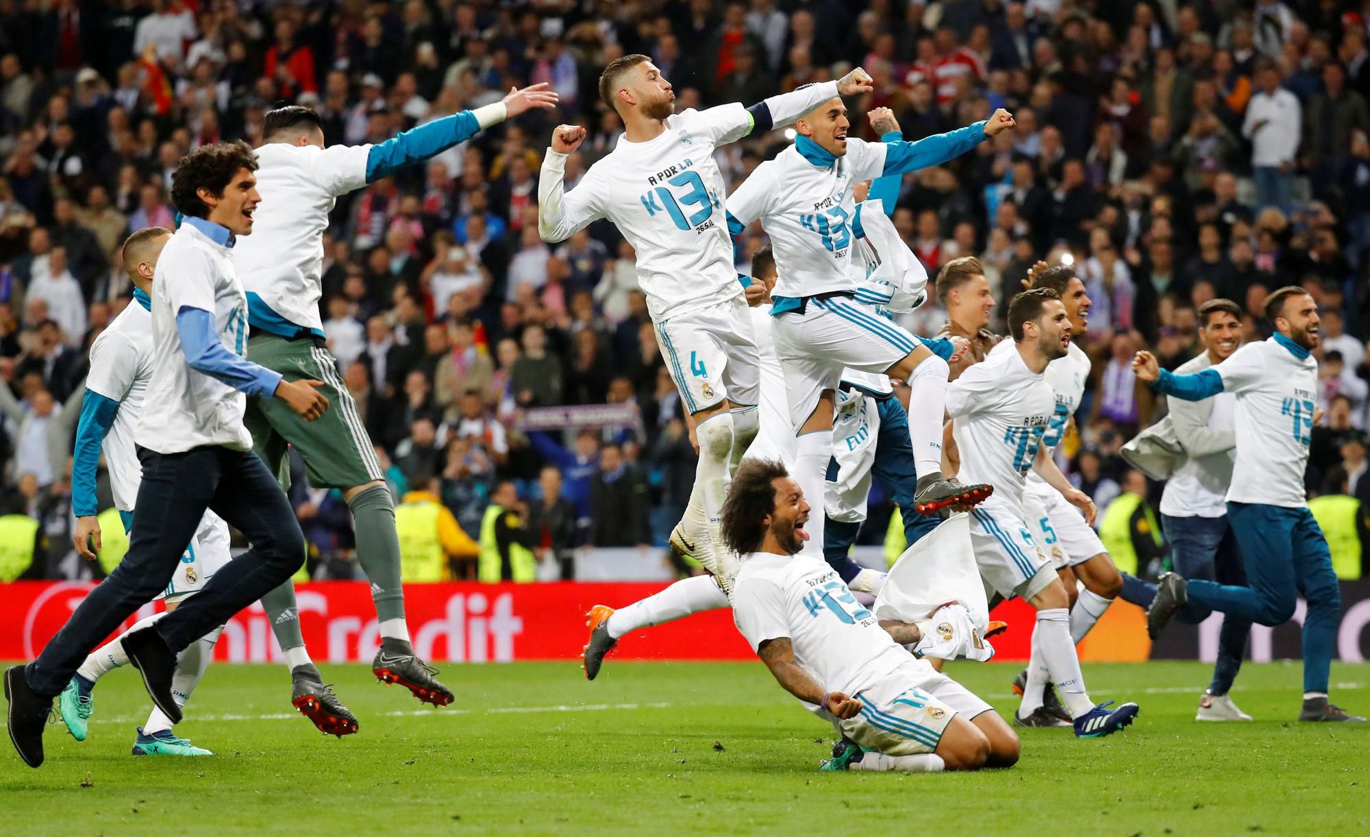 Futbalisti Realu Madrid oslavujú postup do finále Ligy majstrov
