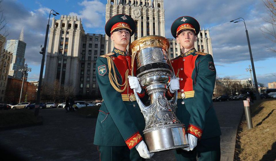 Gagarinov pohár odcestoval z Moskvy.