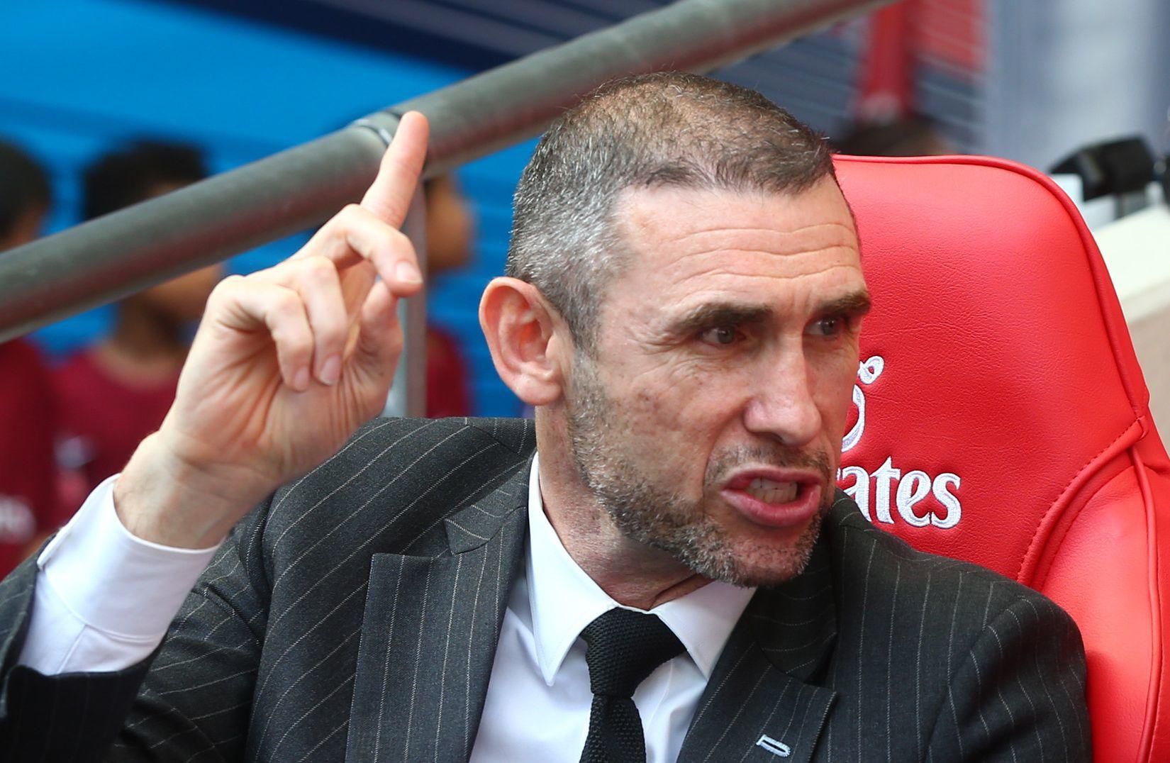 Legendárny obranca Arsenalu Martin Keown