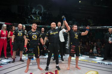 Slovenský bojovník MMA zničil Čecha v krvavom súboji, Klein si podmanil Ostravu