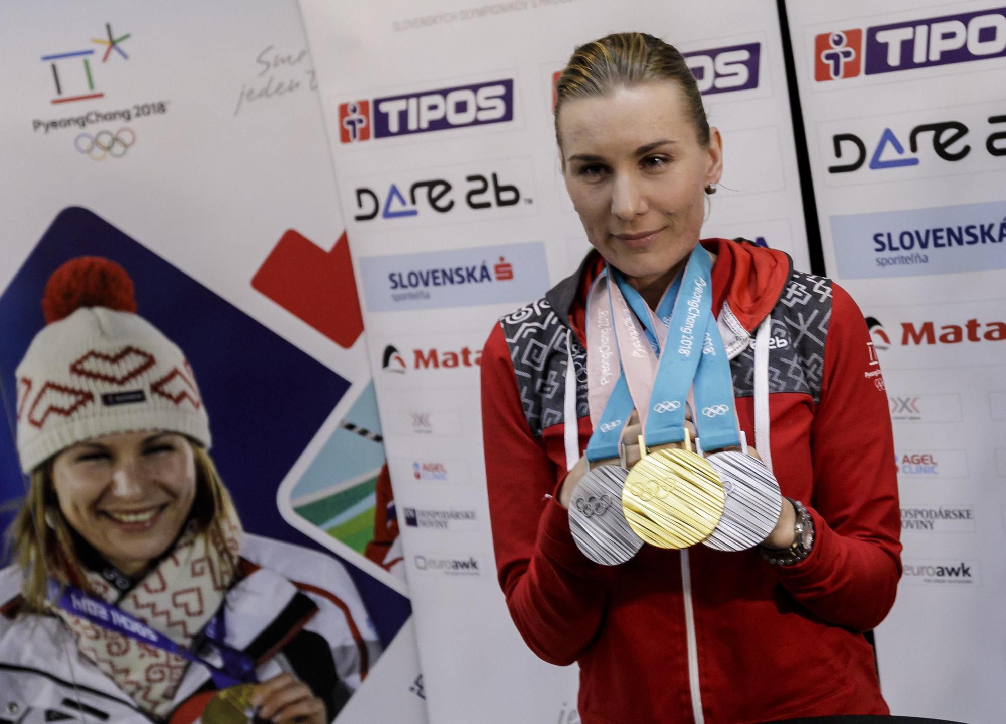 Anastasia Kuzminová po návrate na Slovensko ukázala medaily
