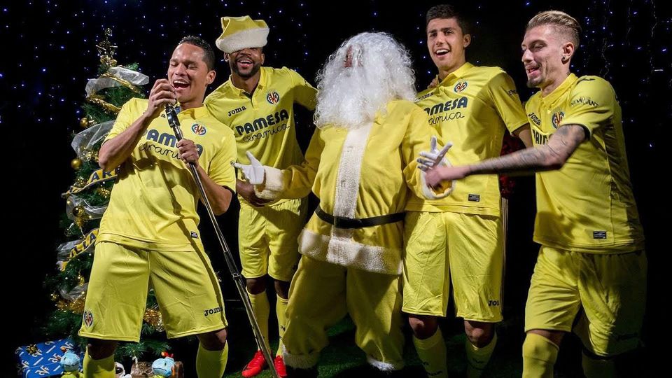 hráči Villarrealu vo vianočnom videu
