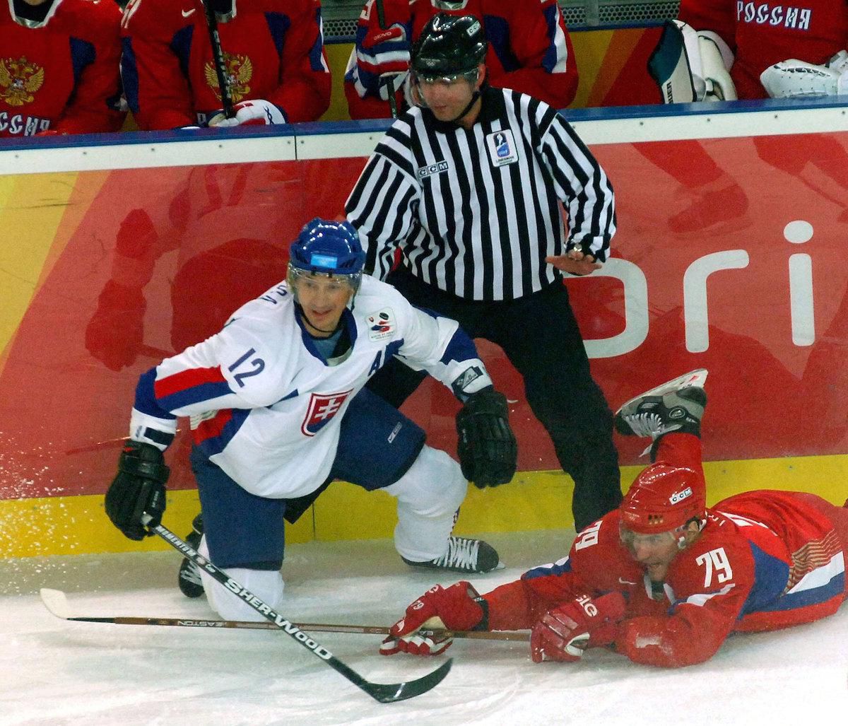 Peter Bondra a Alexej Jašin