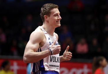 Trénerka Jána Volka je s finále na 60 m spokojná a smeje sa: Je ako biela myška