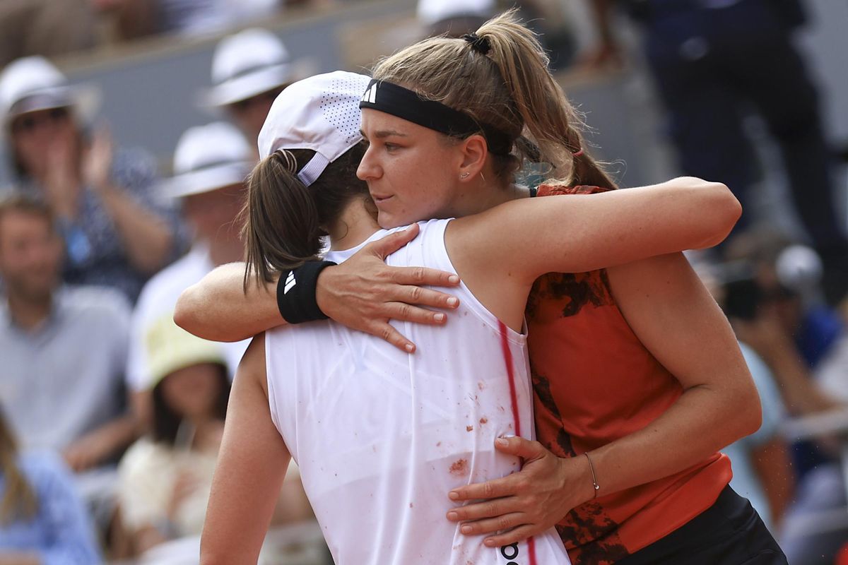 Roland Garros: Iga jest królową Paryża, oddali hołd także Muchie