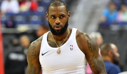 NBA: LeBron James testoval zranený členok. Nie je jasné, či stihne úvod sezóny