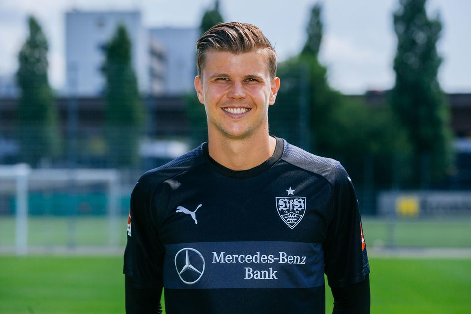 Mitchell Langerak v drese VfB Stuttgart