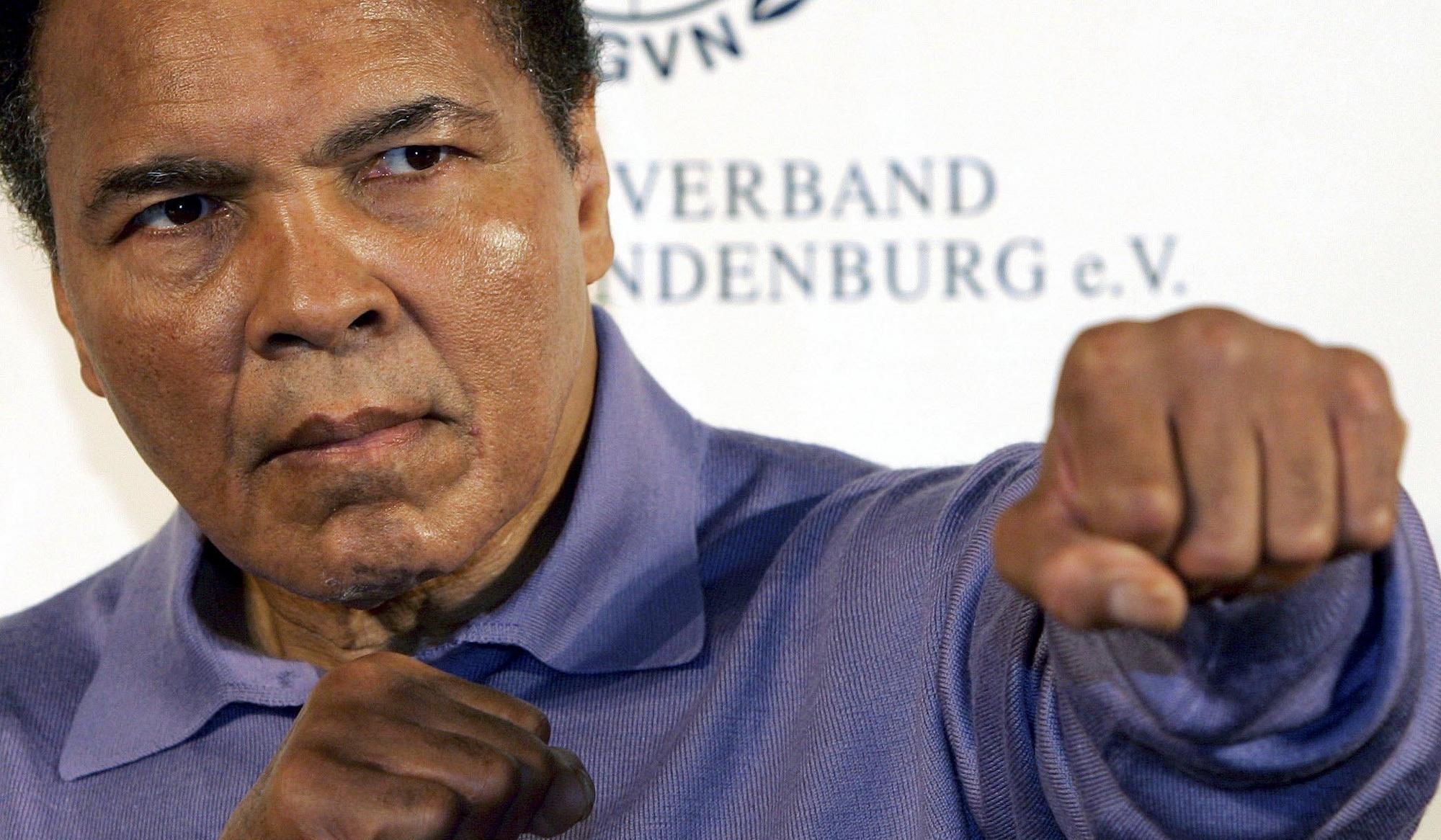 Zdravotné komplikácie sa po konci kariéry nevyhýbali ani najznámejšiemu boxerovi  Muhammadovi Alimu, ktorý trpel na sklonku života Parkinsonovu chorobu.
