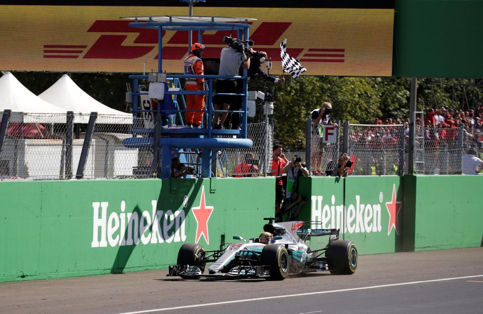 Lewis Hamilton v cieli Veľkej ceny Talianska
