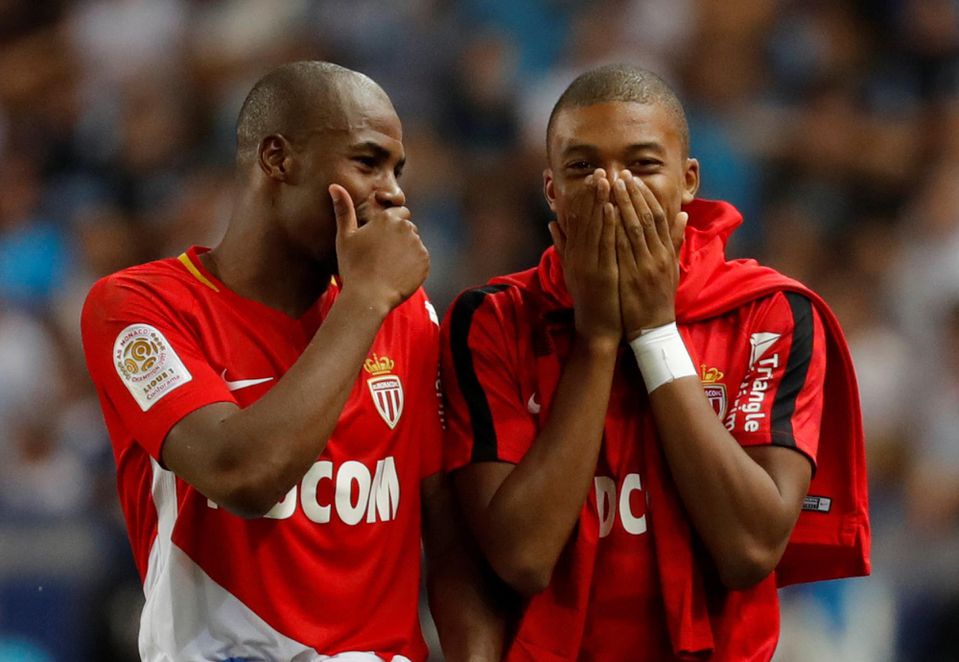 Kylian Mbappe a Djibril Sidibe z AS Monaco