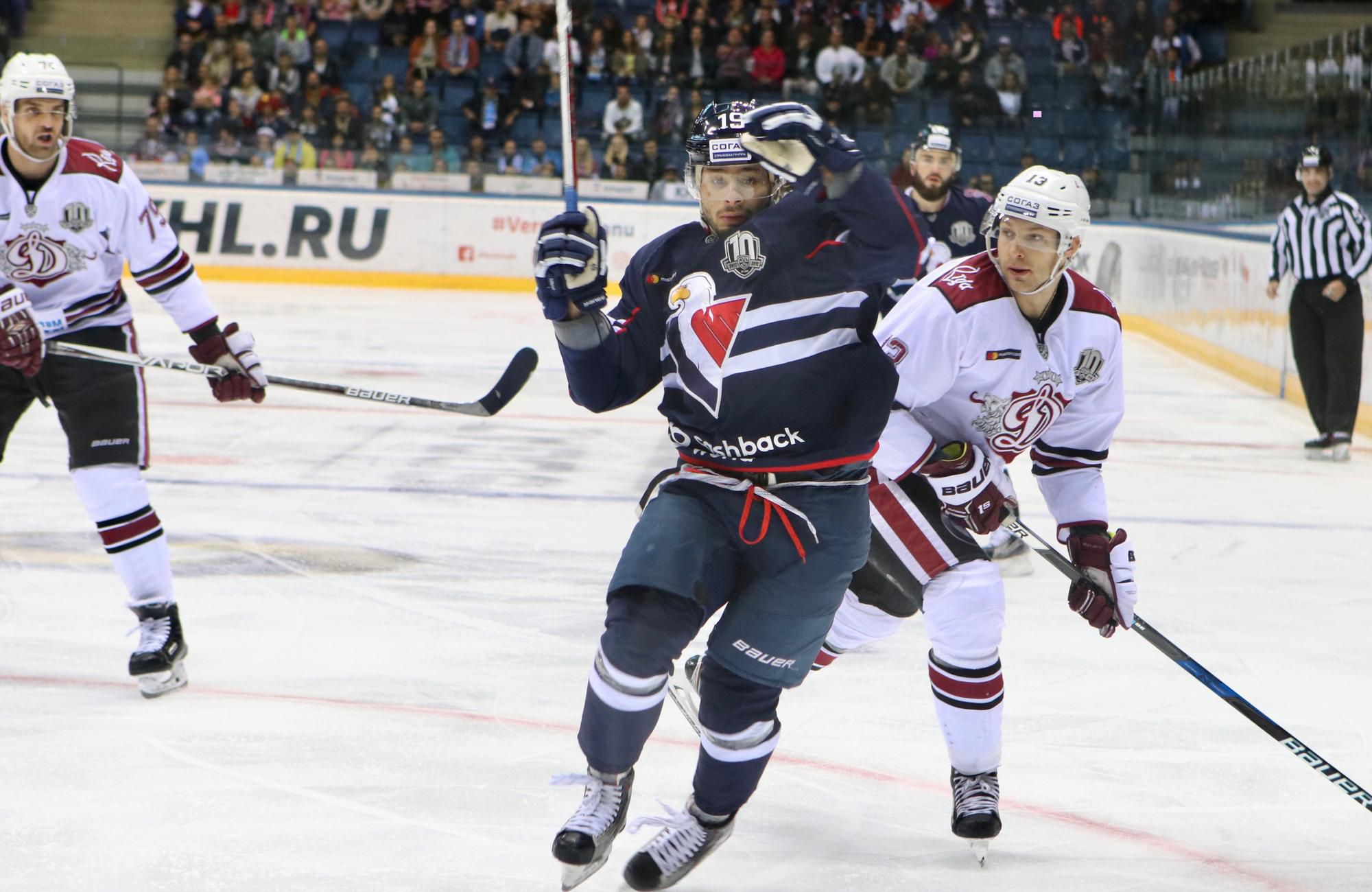 Momentky zo stretnutia HC Slovan Bratislava - Dinamo Riga.