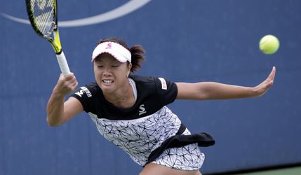 WTA Tokio: Domáca Narová po troch setoch do 2. kola, ďalej aj Kerberová