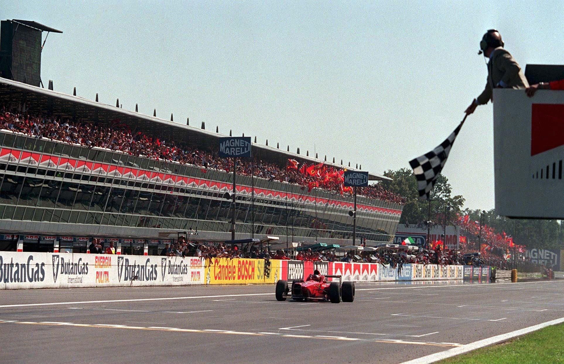 Michael Schumacher víťazí na Ferrari v Monze v roku 1996