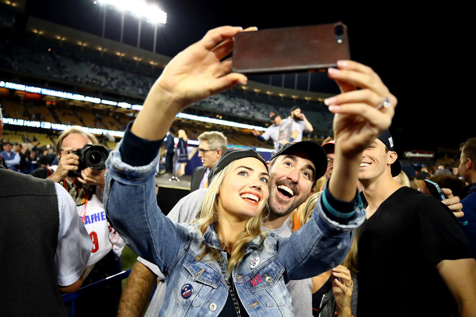 Justin Verlander z tímu Huston Astros a jeho manželka Kate Upton.