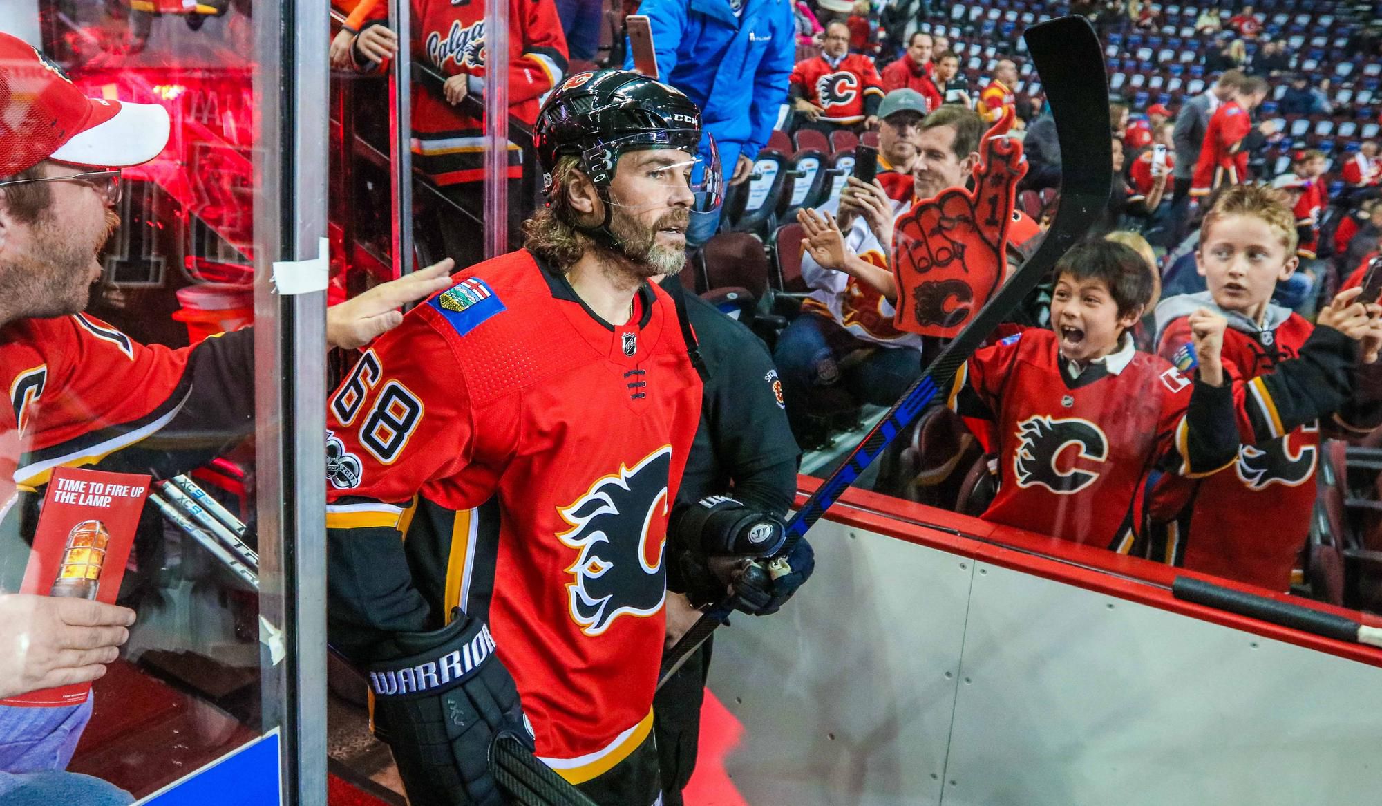 Jaromír Jágr v drese Calgary Flames.