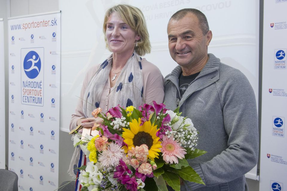 Lucia Hrivnák-Klocová a jej tréner Pavel Slouka.