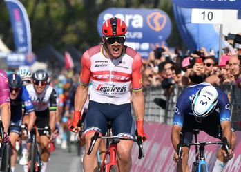 Giro d´Italia: Dán Pedersen zvíťazil v 6.etape, rozhodol záverečný špurt