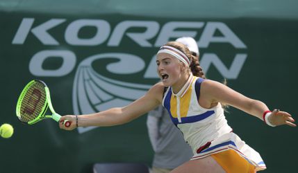 WTA Soul: Haddadovej Maiovej ušiel premiérový titul, teší sa z neho Ostapenková