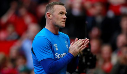 Rooney sa po prvý raz vrátil na Old Trafford, Mourinho: Je tu doma