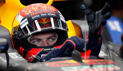 Max Verstappen sa dohodol s Red Bullom do roku 2020