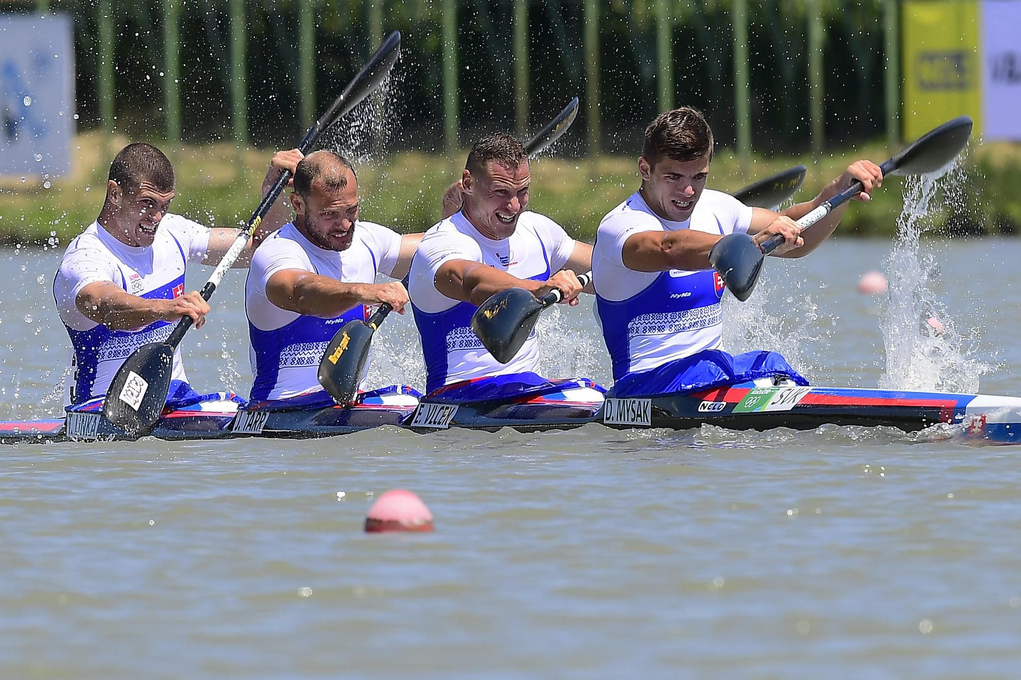 slovenský štvorkajak v zložení Tibor Linka, Juraj Tarr, Erik Vlček a Denis Myšák