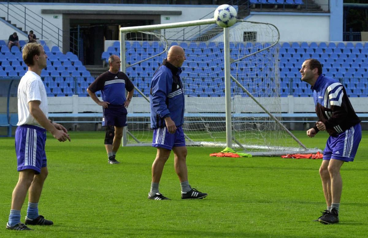 Stanislav Jarábek svojho času trénoval aj ŠK Slovan Bratislava.