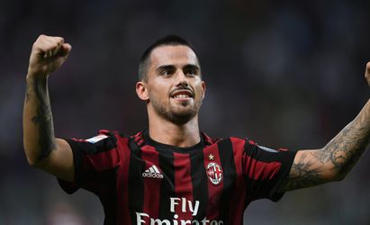 Útočník Suso v drese AC Miláno až do roku 2022