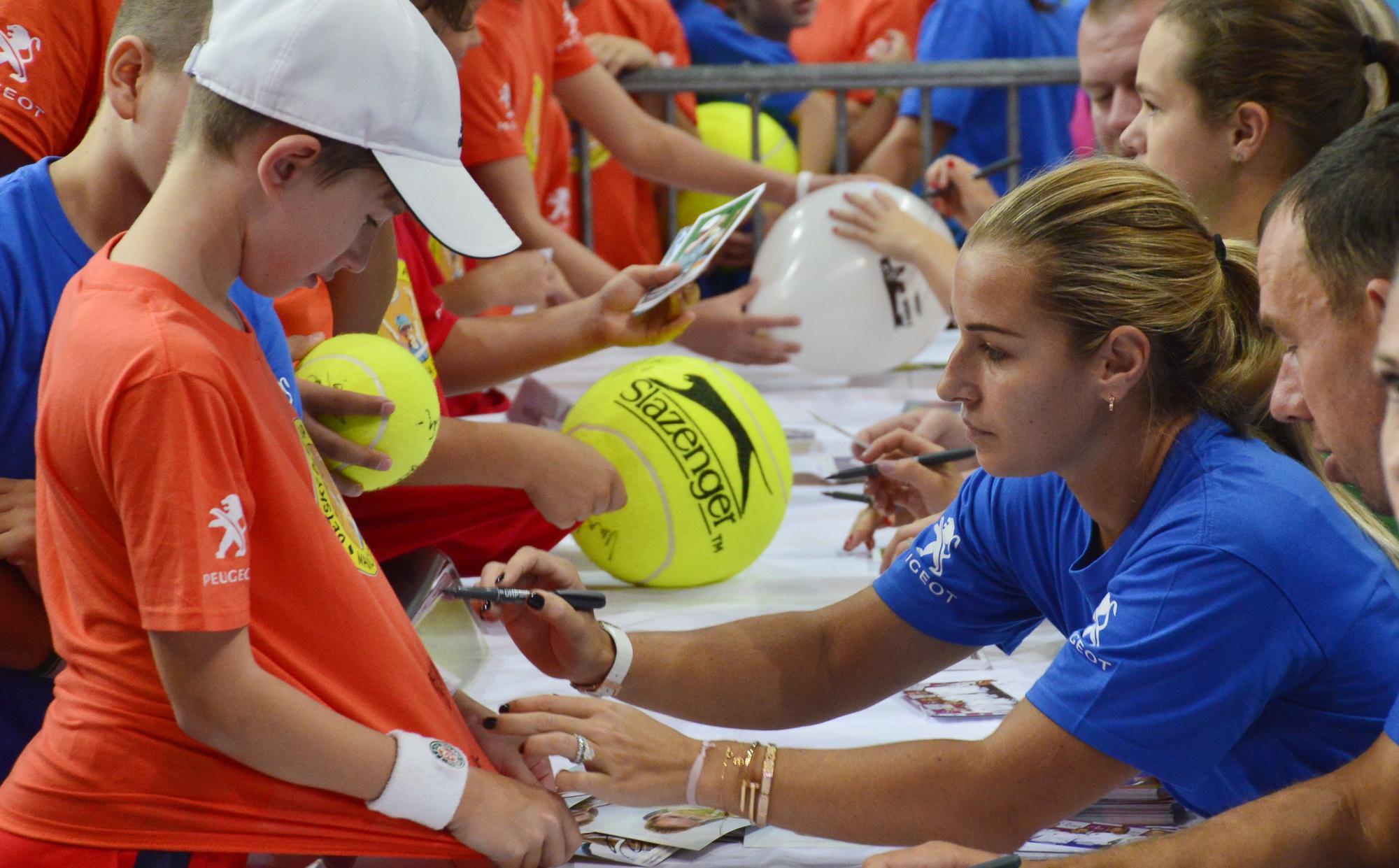 Dominika Cibulková na autogramiáde