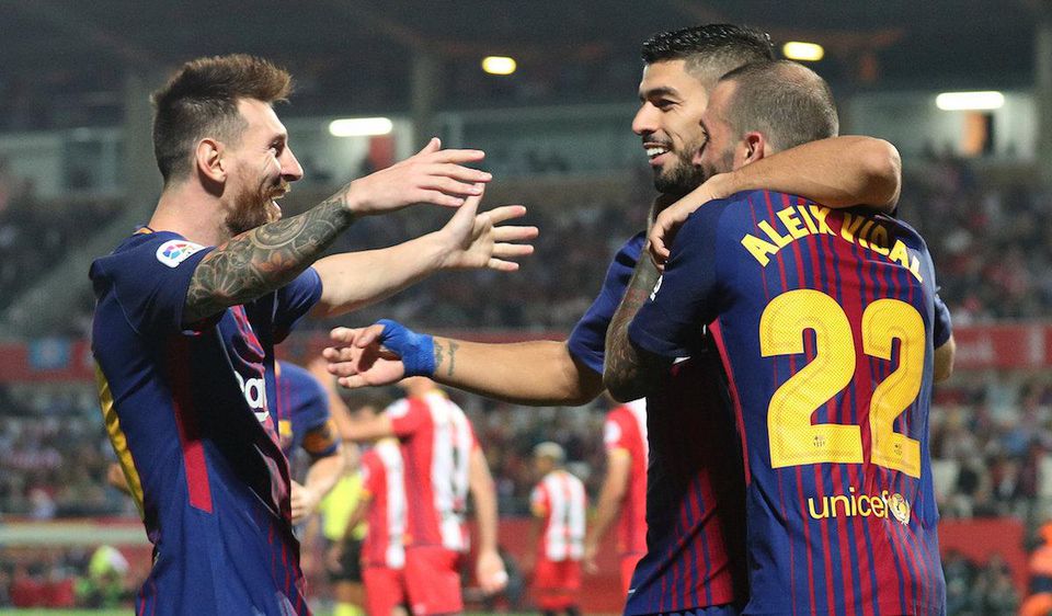 Lionel Messi a Luis Suárez sa tešia z gólu.
