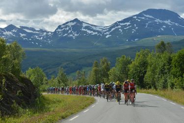 Foto: "Makať a čumieť", cyklistov v Nórsku sprevádzala nádherná príroda