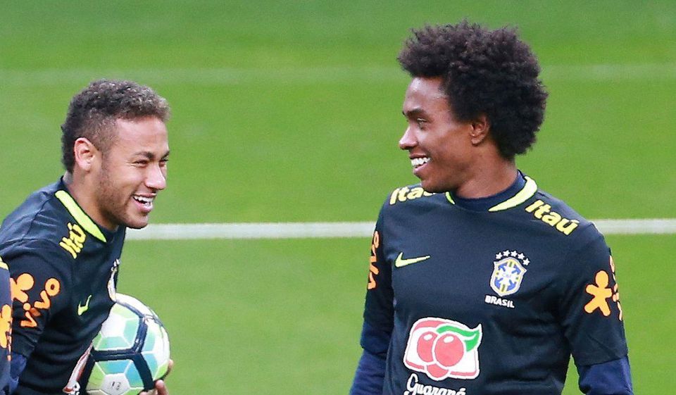 Willian a Neymar na tréningu Brazílie
