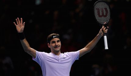 ATP Finals: Federer porazil Zvereva a mieri do semifinále