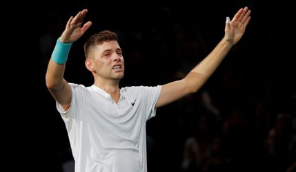ATP Paríž: Nenasadený Srb Krajinovič vyzve vo finále Jacka Socka