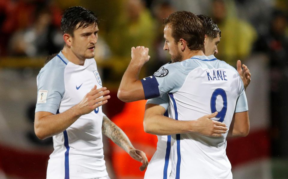 Harry Kane oslavuje gól za Anglicko
