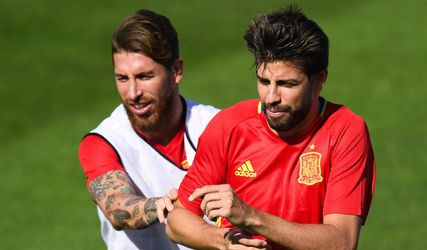 Sergio Ramos poprosil fanúšikov Realu: Vzdajte Piquému rešpekt