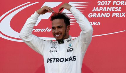 VC Japonska: Okruh v Suzuke ovládol Lewis Hamilton, katastrofa pre Vettela