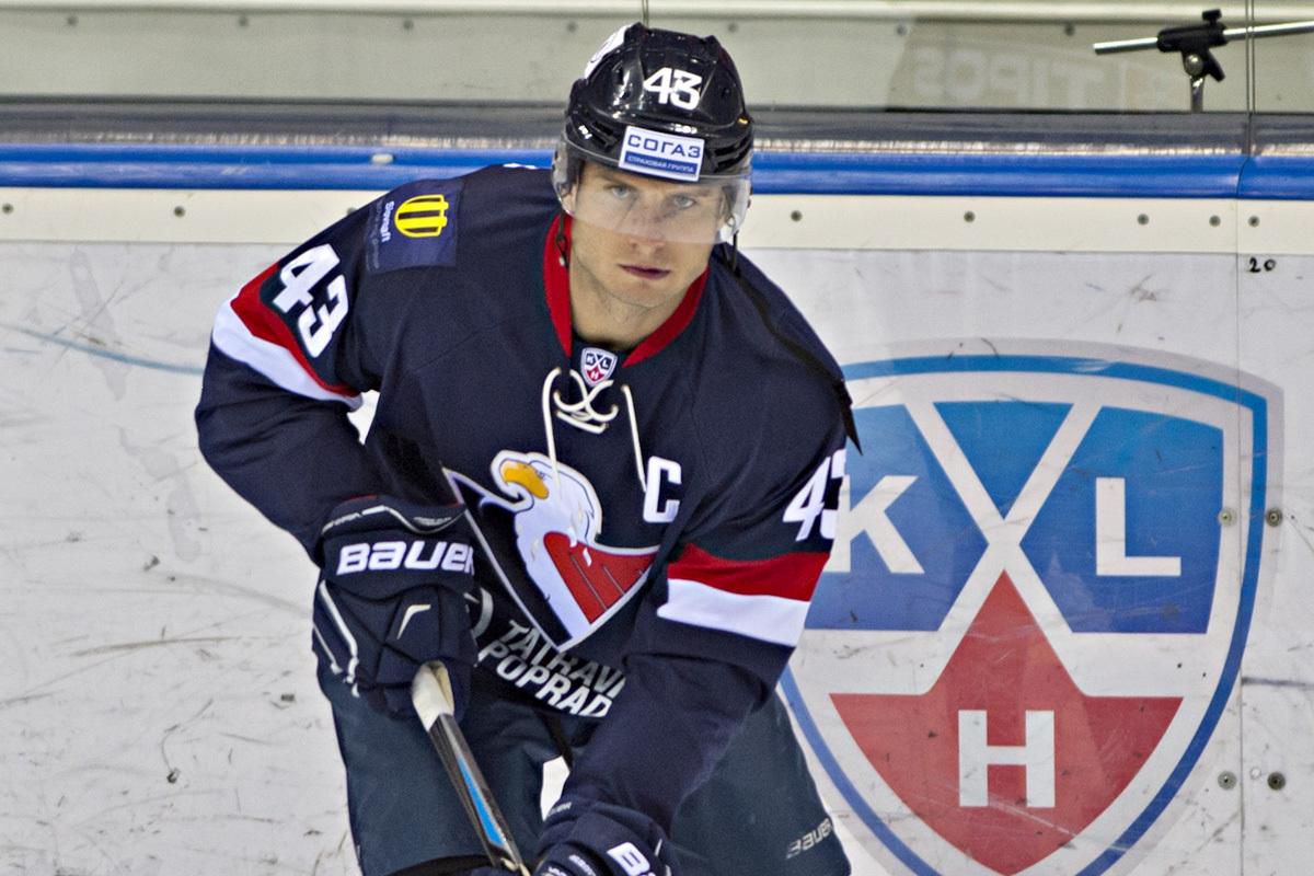 tomas surovy, slovan, dec2016