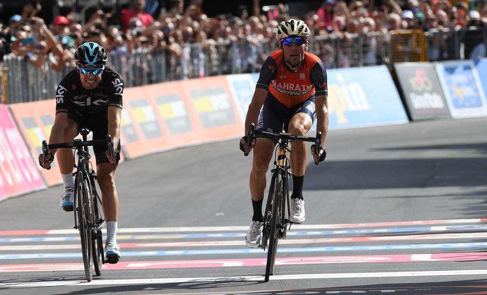 Vincenzo Nibali a Mikel Landa v cieli 16. etapy Gira di'Italia