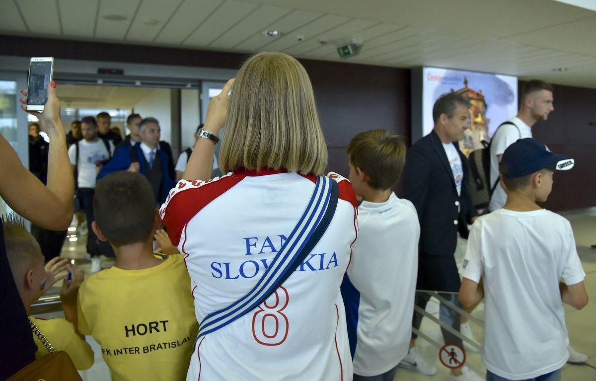 Fanúšikovia vítajú slovenskú reprezentáciu do 21 rokov