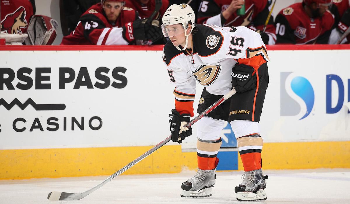 Sami Vatanen, elitný obranca Anaheimu Ducks.