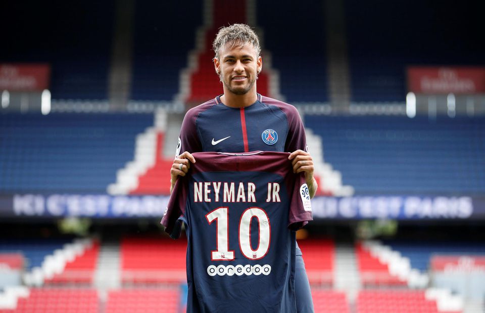 Neymar v drese Paríž Saint-Germain