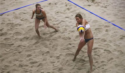 Plážový volejbal: Dubovcová a Štrbová triumfovali na turnaji v Prahe