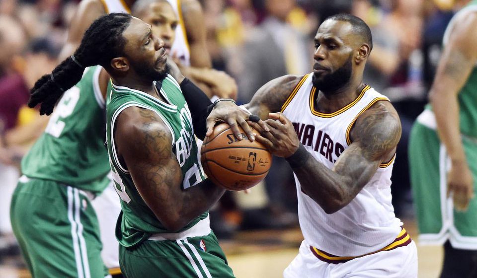 Cleveland Cavaliers - Boston Celtics (Jae Crowder, LeBron James)