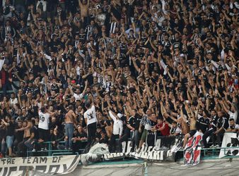 Video: Besiktas aj Konyaspor pocítia dôsledky po nedeľňajšom násilí fanúšikov