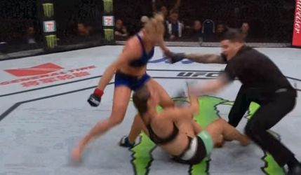 Provokovať sa neoplatí: Po posmeškoch dostala bojovníčka UFC tvrdé KO