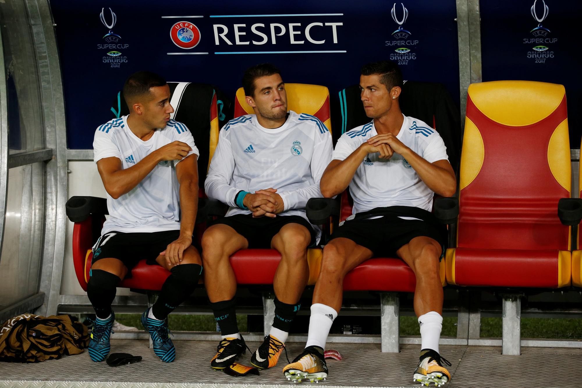 Cristiano Ronaldo z Realu Madrid na lavičke náhradníkov